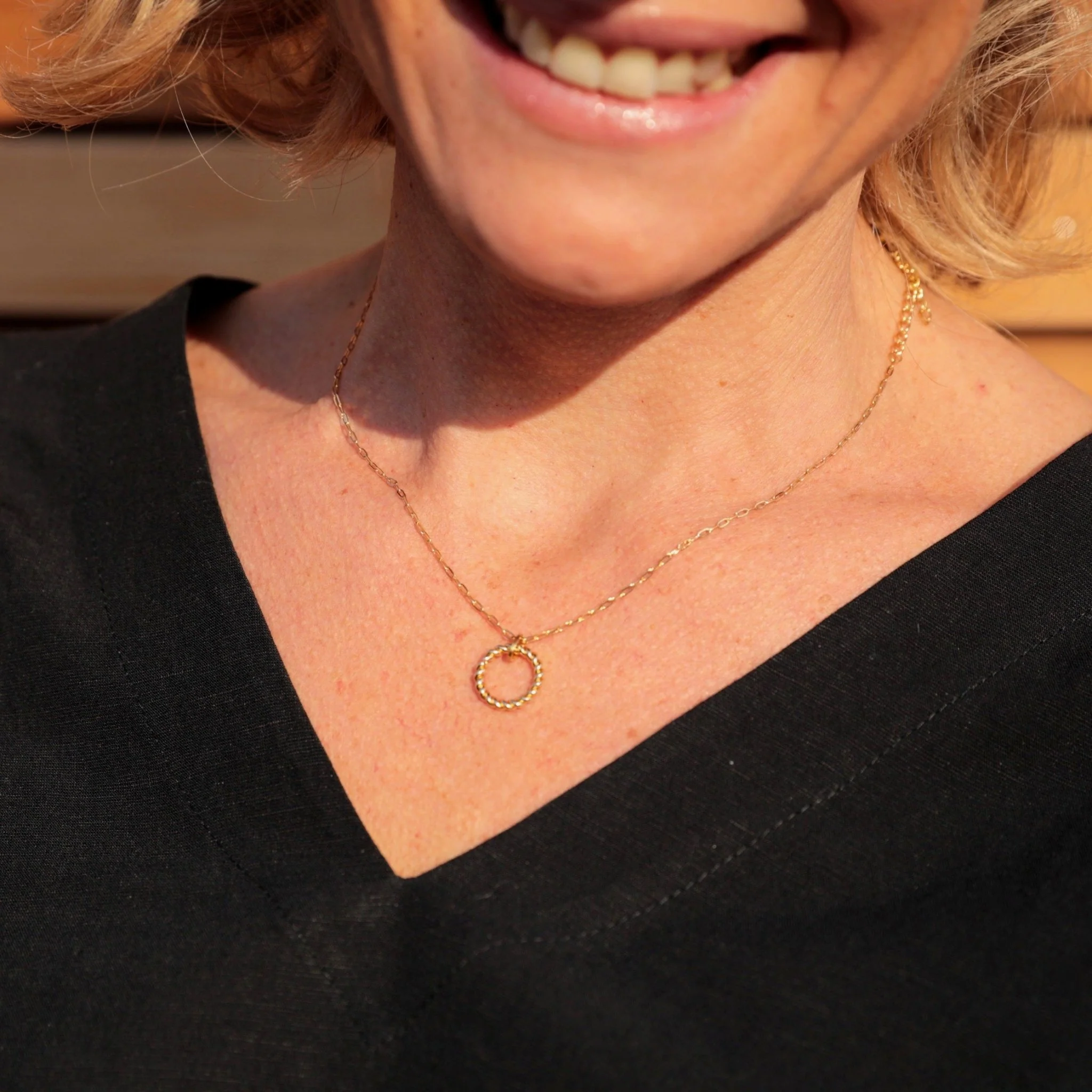 Collier médaille torsadé Télia - Image 3