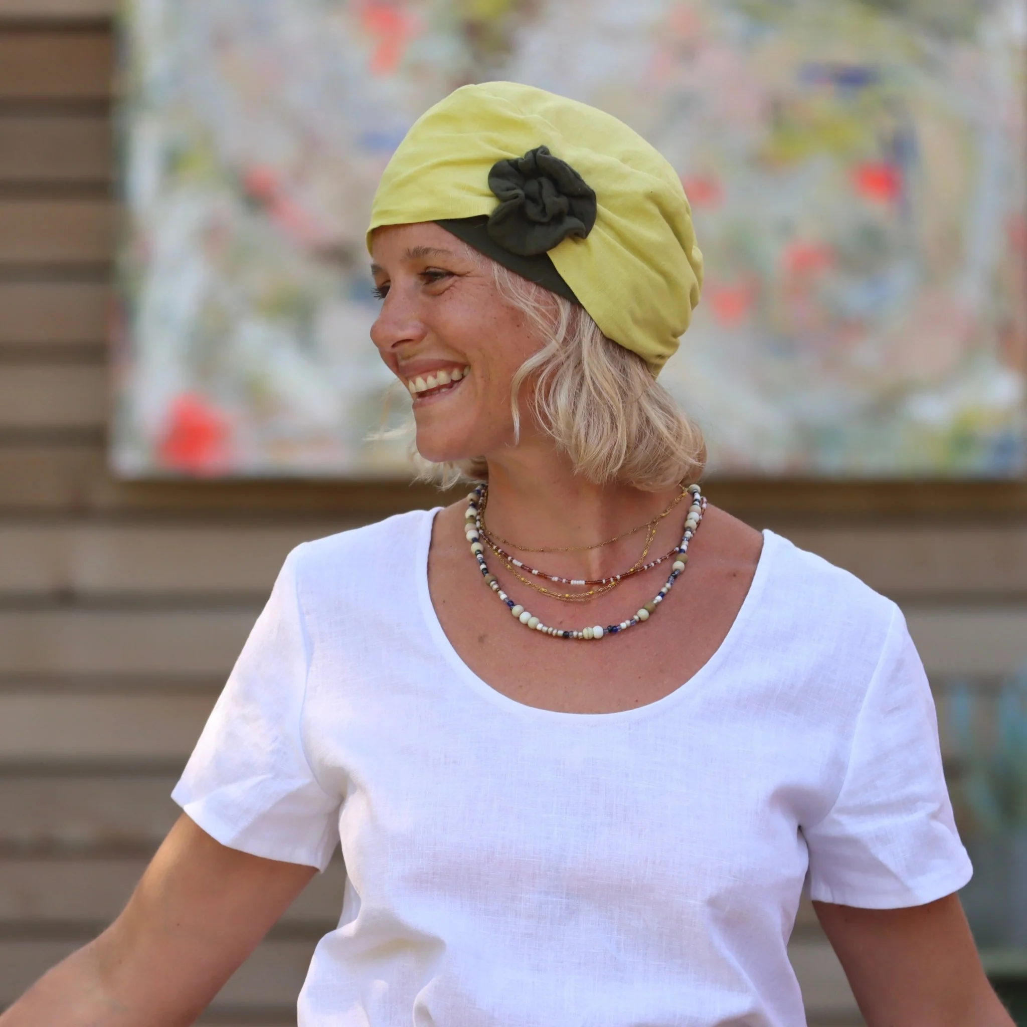 La coiffe Victoire lin jaune vif - fleur kaki - Image 3