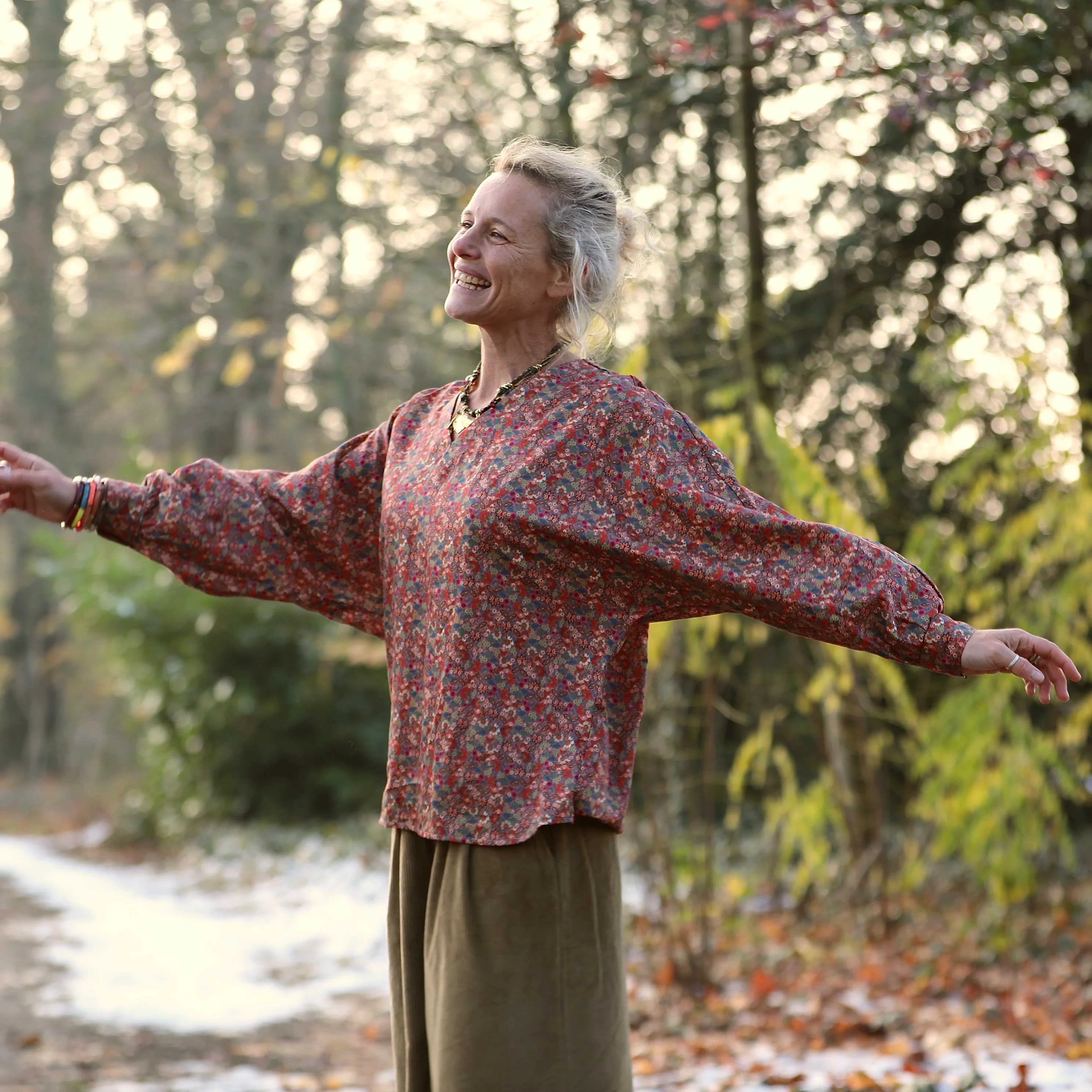 Blouse  Mina – Fleurs de Bohème - Image 6