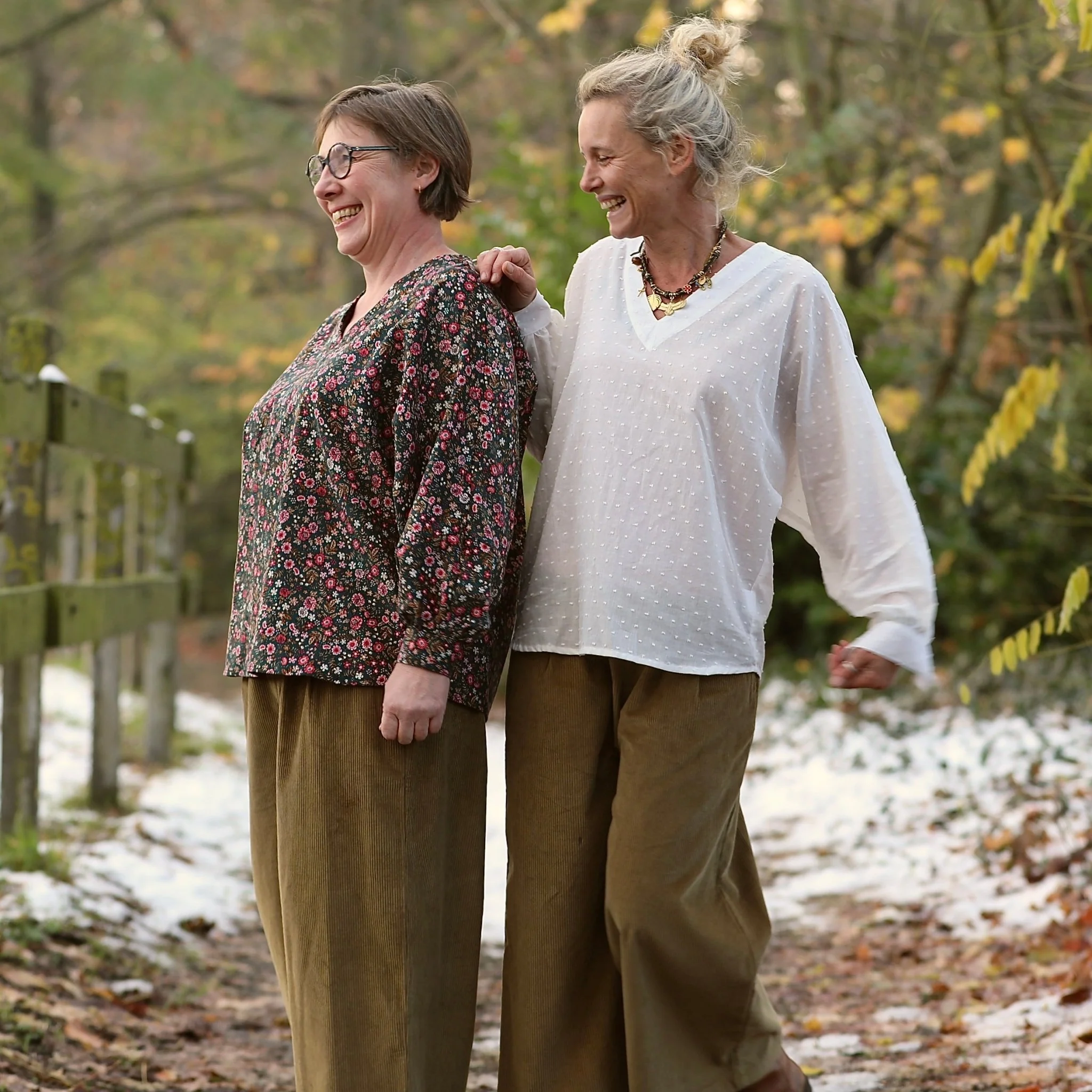 Blouse  Mina – Sergé de viscose marine - Image 9