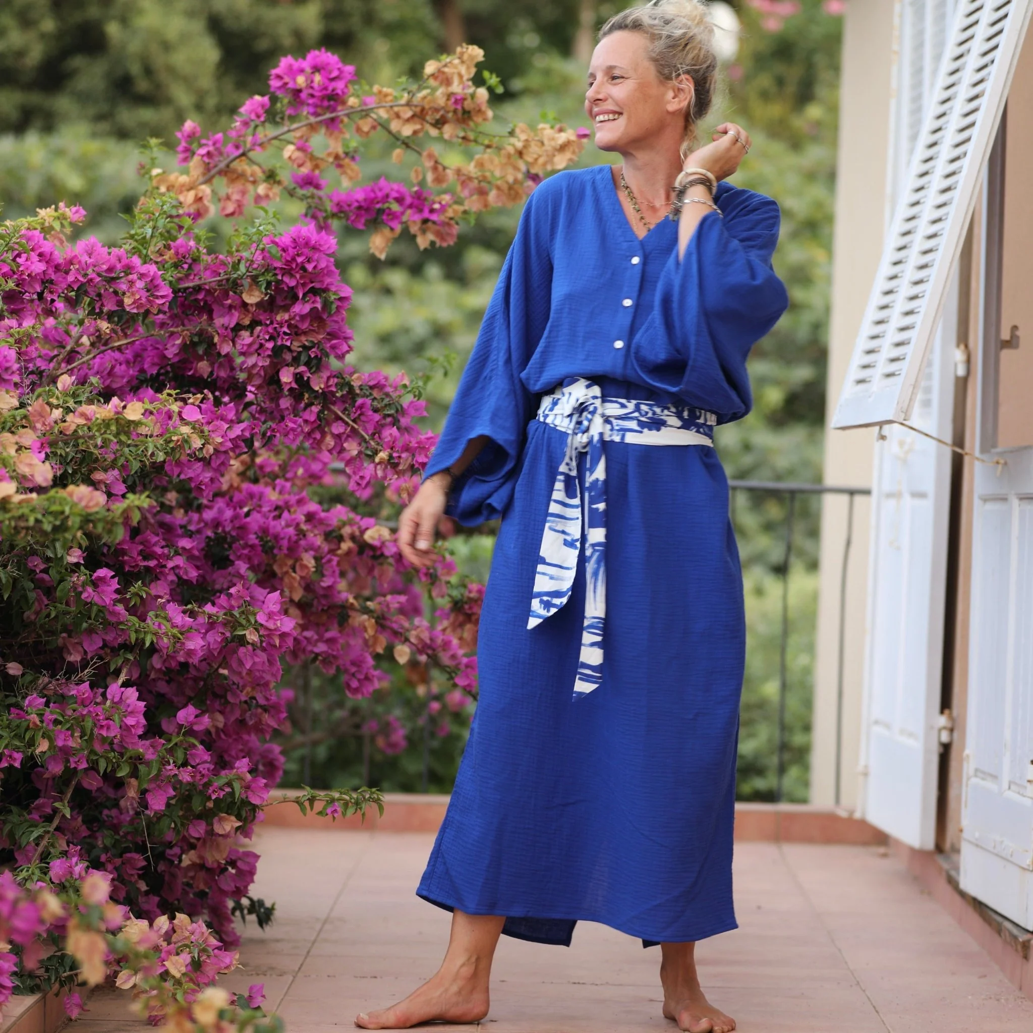 Robe Xiou double gaze de coton bleu majorelle - Image 5