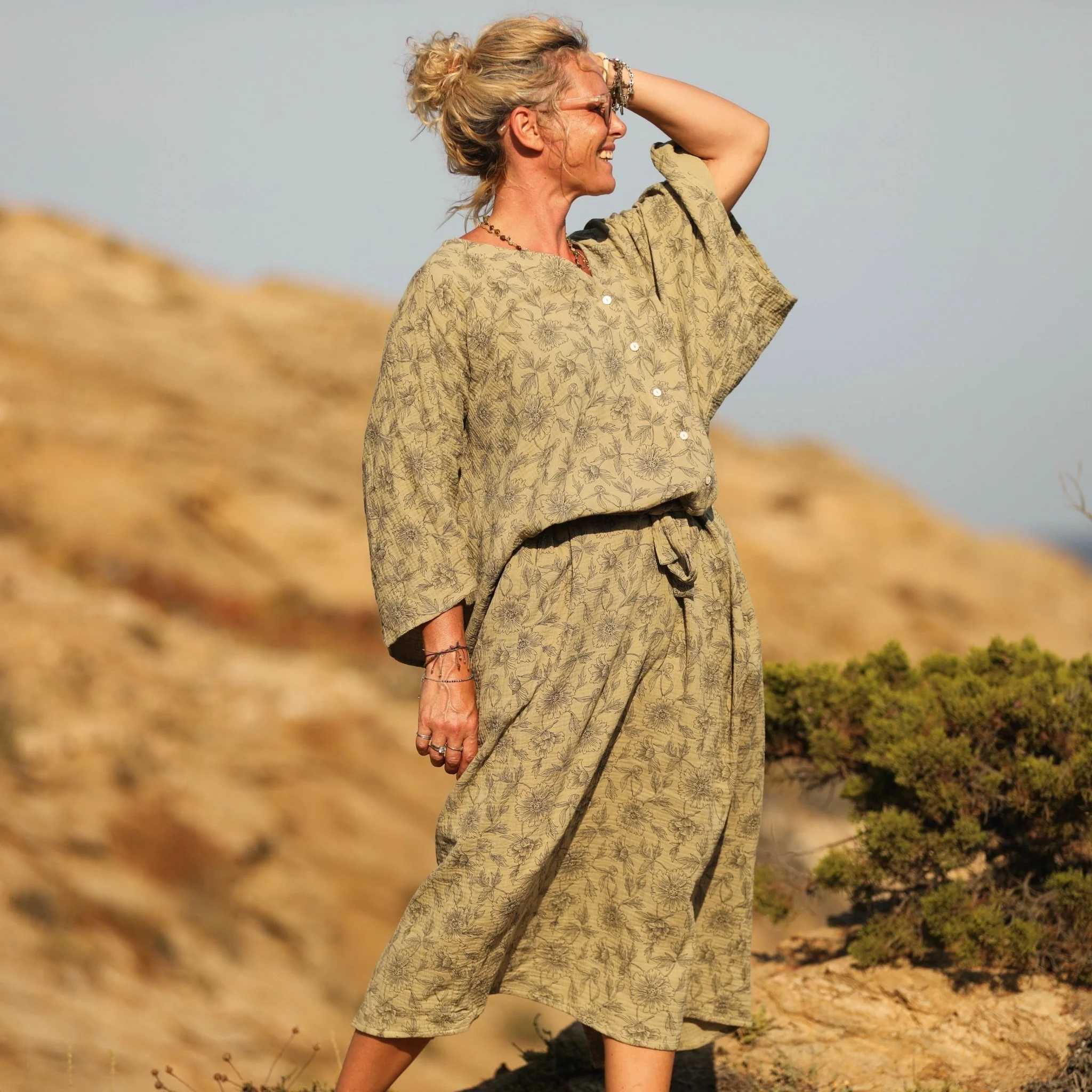 Robe Xiou double gaze de coton kaki clair feuri - Image 6