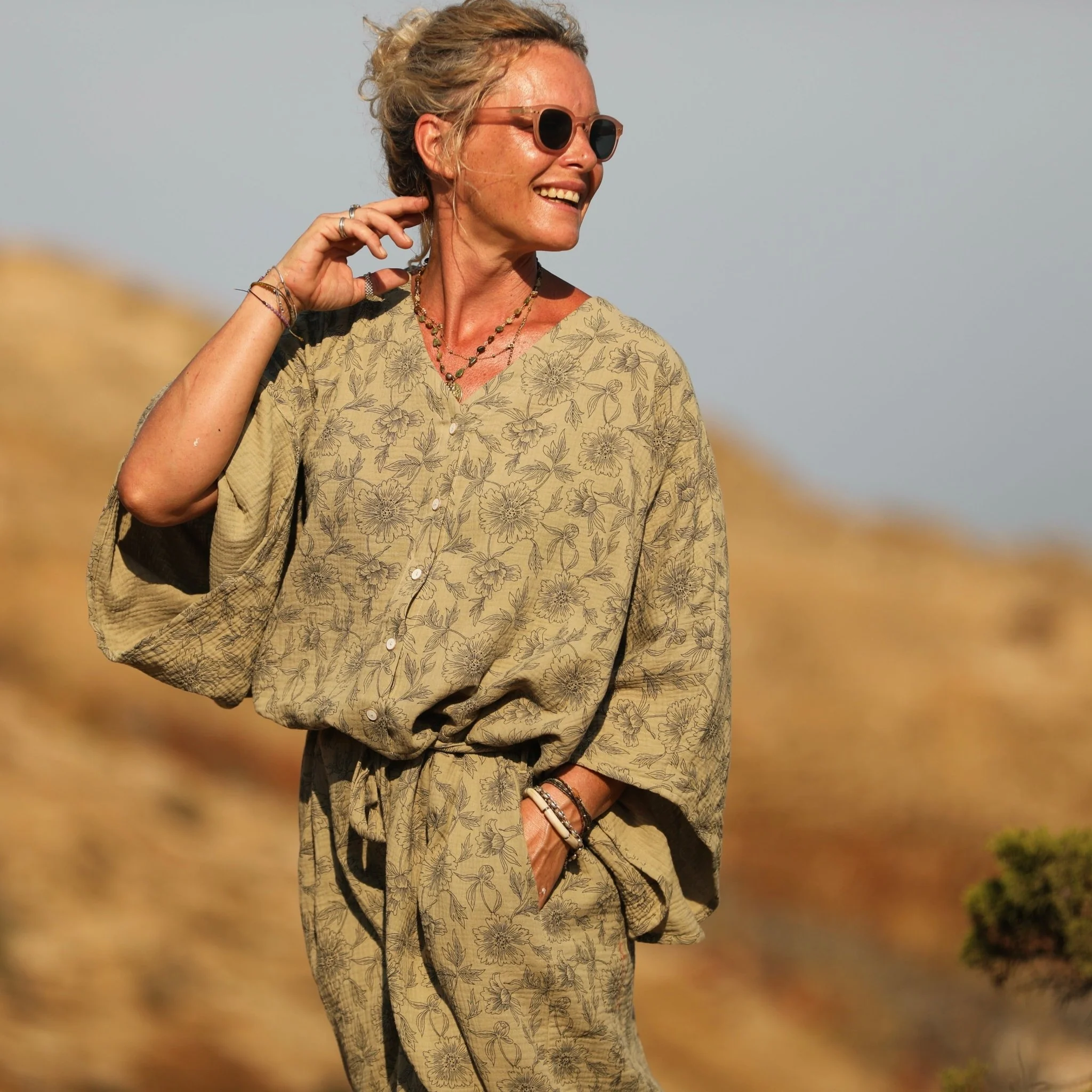 Robe Xiou double gaze de coton kaki clair feuri - Image 7