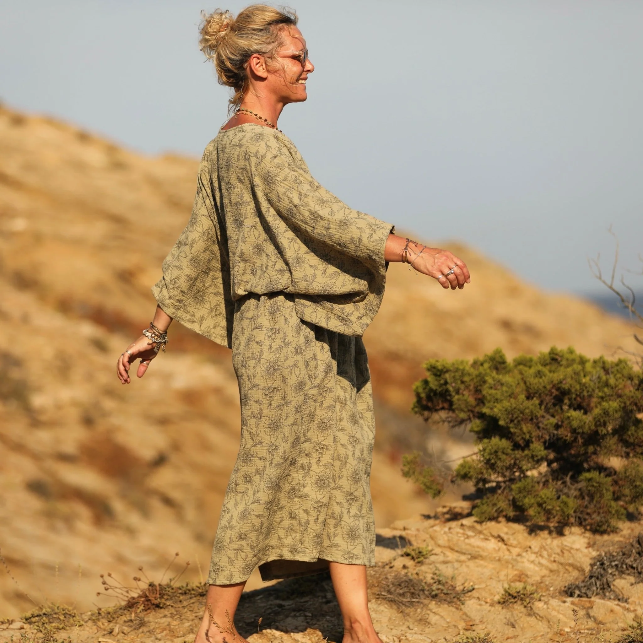 Robe Xiou double gaze de coton kaki clair feuri - Image 8